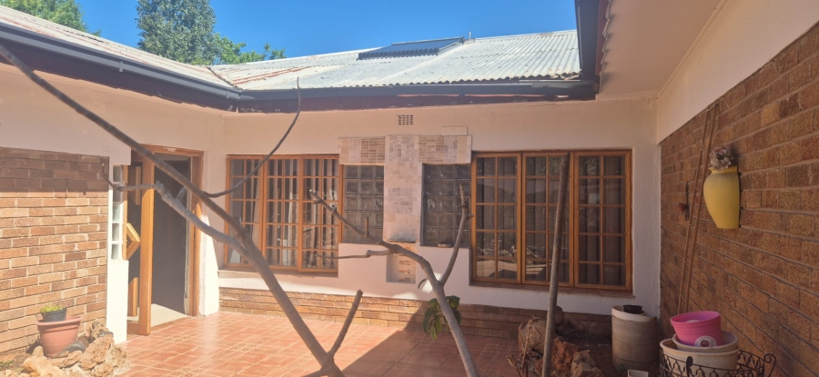 4 Bedroom Property for Sale in Hospitaalpark Free State